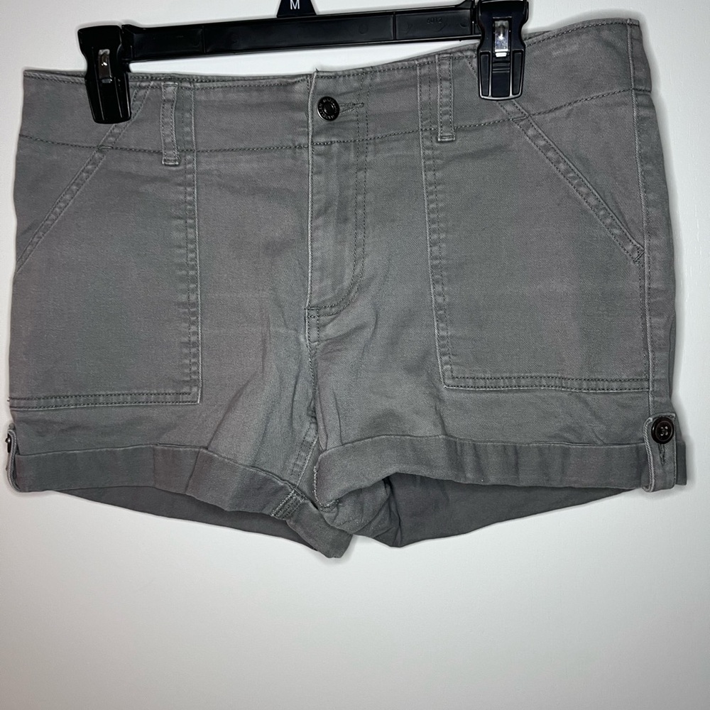 Magellan Outdoors Gray Roll-Cuff Utility Jean Shorts